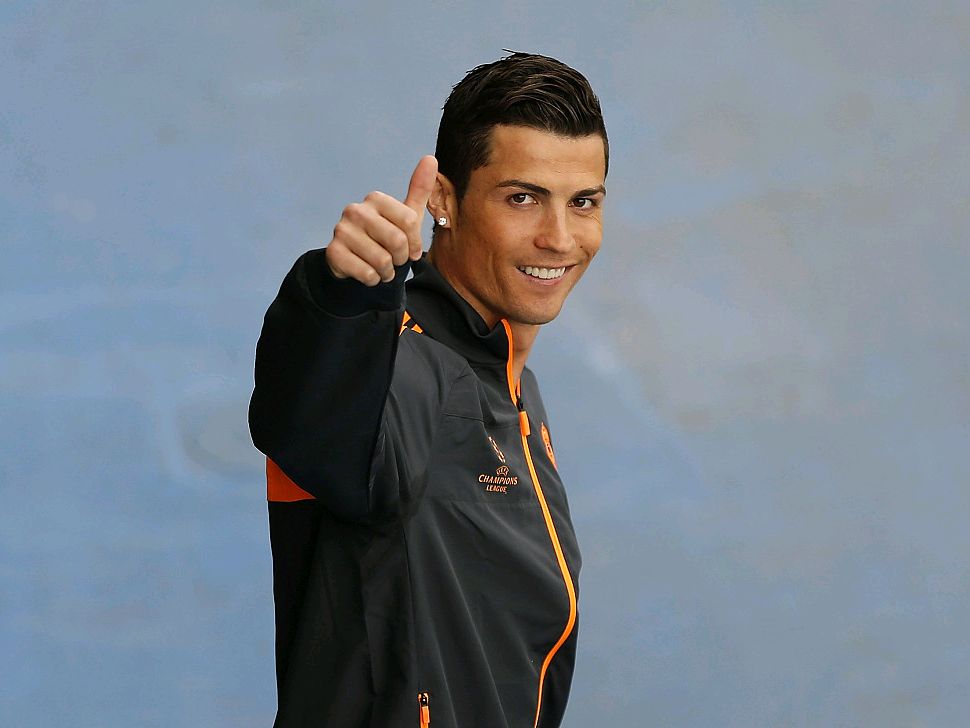 西甲联盟与皇家马德里的对峙：法律判决引发的足球风暴（一纸判决搅动足坛：西甲联盟与皇马争锋）