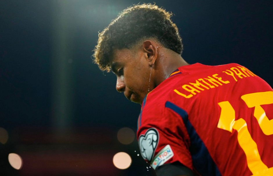 囧叔向裁判施压后染红，罗基：容忍这种行为问题会越来越严重（阿莱格里向裁判施压遭驱逐，罗基：若继续容忍，问题只会恶化）