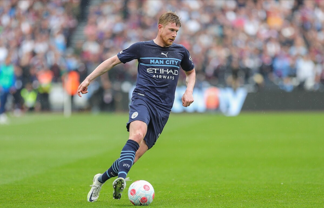 普利希奇带病救主，此乃米兰擎天一柱！（普利希奇抱病力挽狂澜，米兰的顶梁柱）