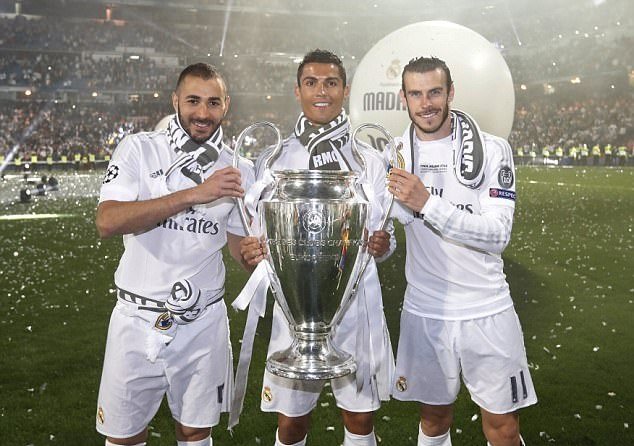 太疯了！费内巴切0-2落后3-2翻盘，瓦尔加斯MVP杀疯了