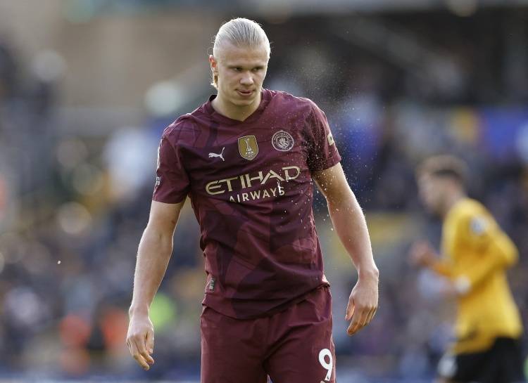 尤文王朝崩塌前夜！8000万神锋轰然倒下（尤文盛世将尽：8000万锋霸突然倒下）