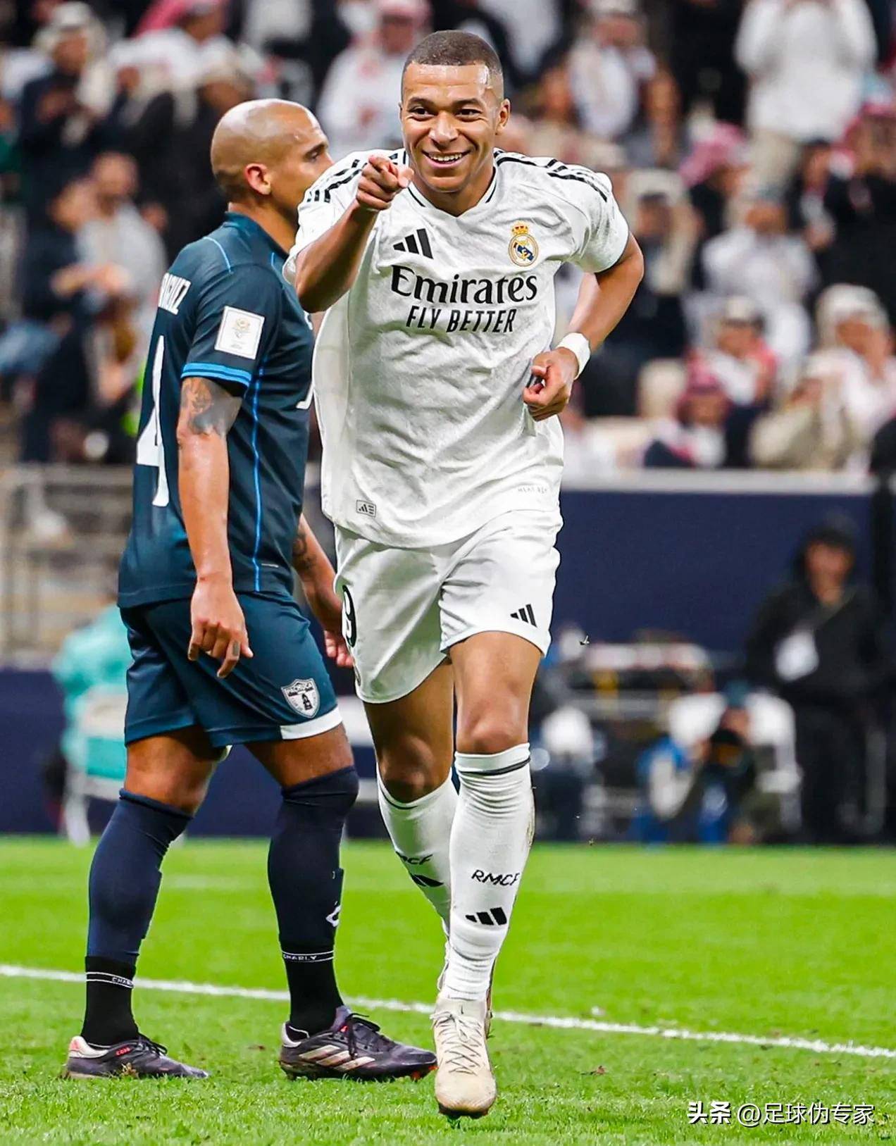 泽卡：瓦科的续约取决于他自己，但我希望明年能和他并肩作战（泽卡：瓦科去留由他本人决定，我盼明年继续与他并肩作战）