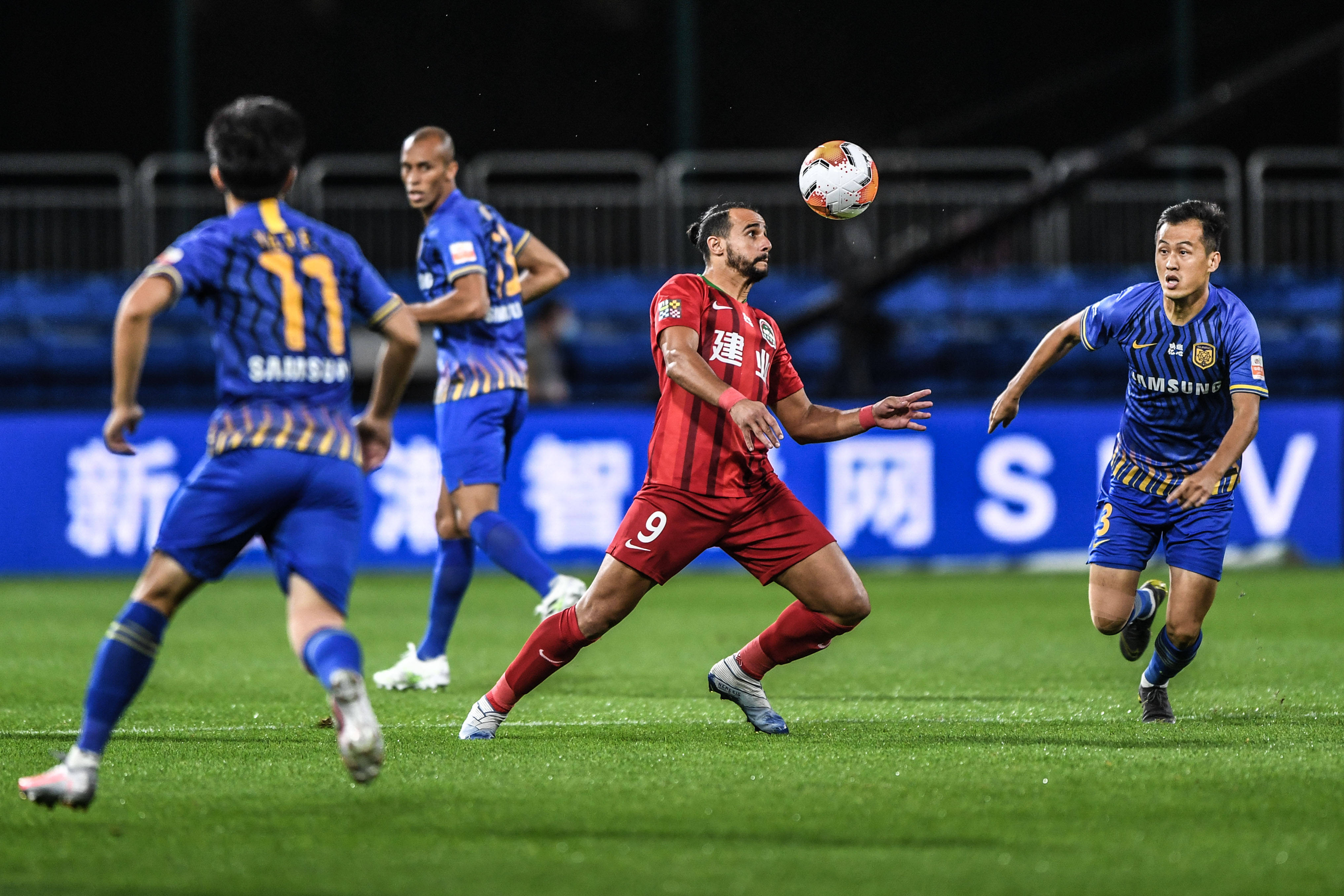 曼联红魔主场零封狼队（曼联主场完封狼队）