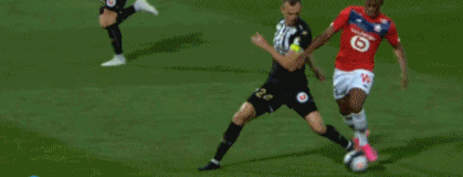 亚美尼亚主帅：惨败令人痛苦，还没准备好踢葡萄牙这类强队（亚美尼亚主帅承认：惨败刺痛，球队尚未准备好对抗葡萄牙等强队）