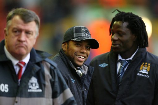 亚精英赛半场：陈威屡献神扑力保城池，海港0-0柔佛新山