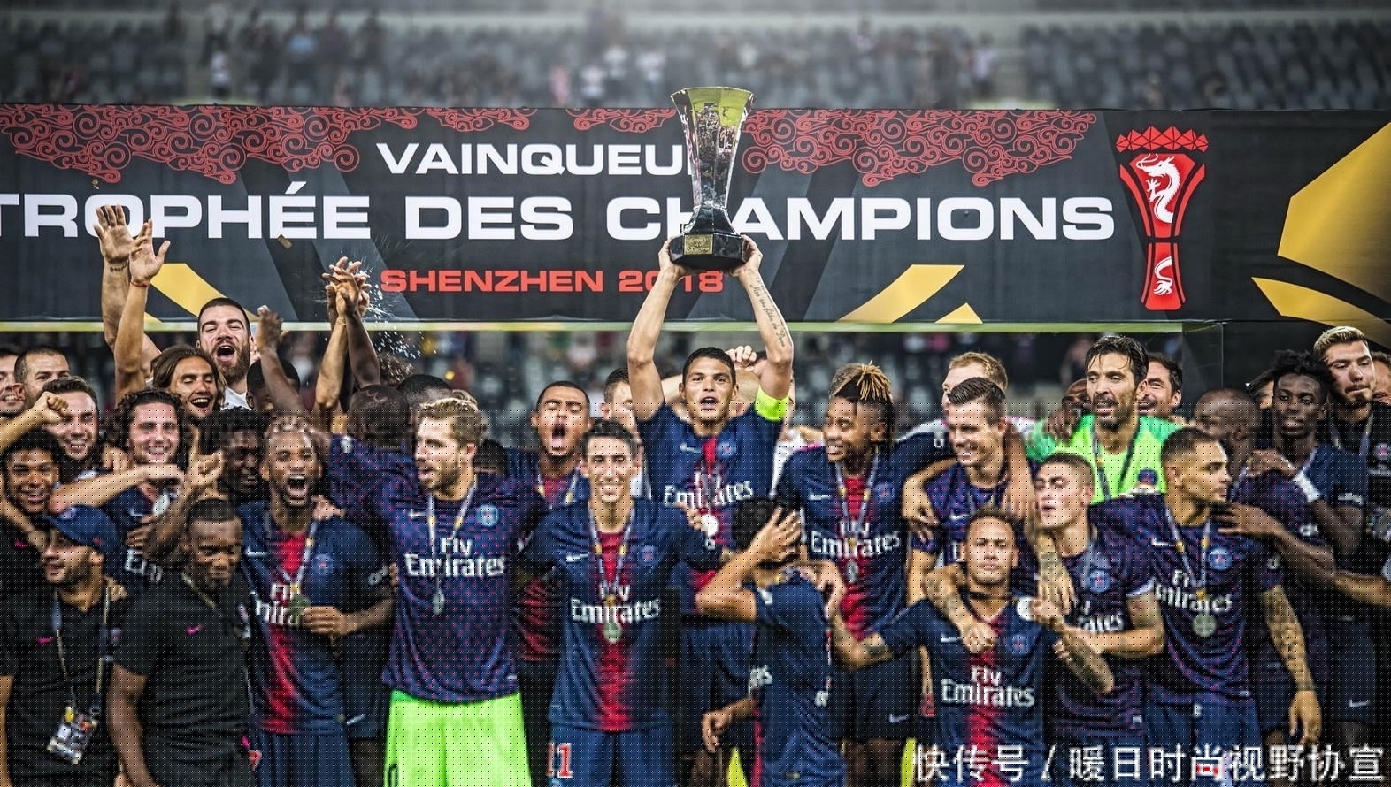 哥伦比亚11月大名单：J罗、迪亚斯领衔，里奥斯、卢库米在列（哥伦比亚11月名单出炉：J罗、迪亚斯领衔，里奥斯与卢库米入选）